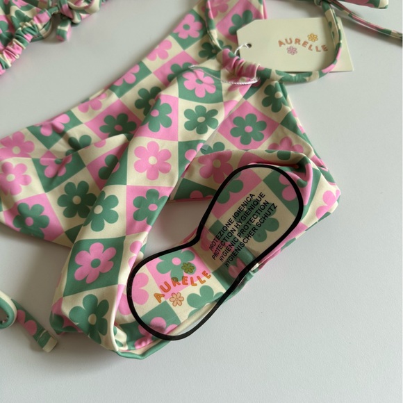 Aurelle Bikini - Picture 7 of 8